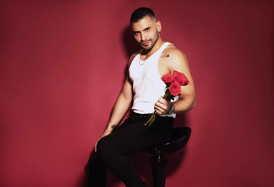 Offline DereckVega on Streamate