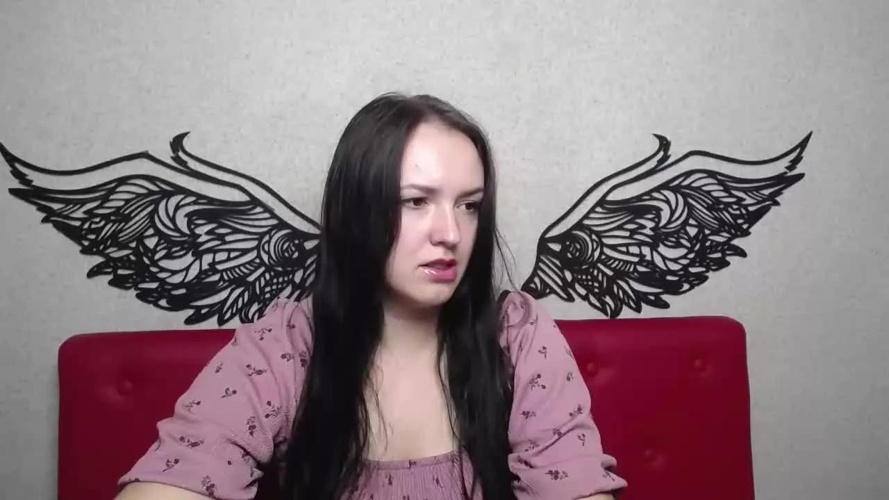 IsabelBlackberr on Streamray 