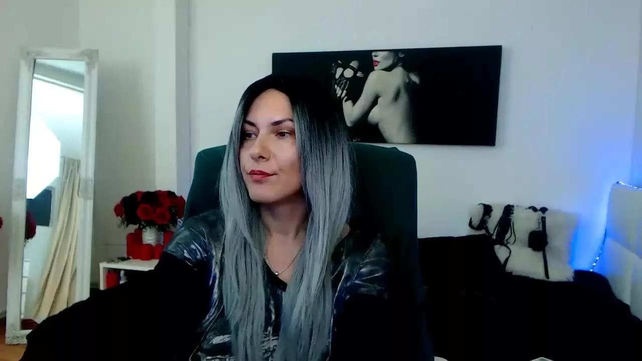 MistressEvelyn on Streamray 