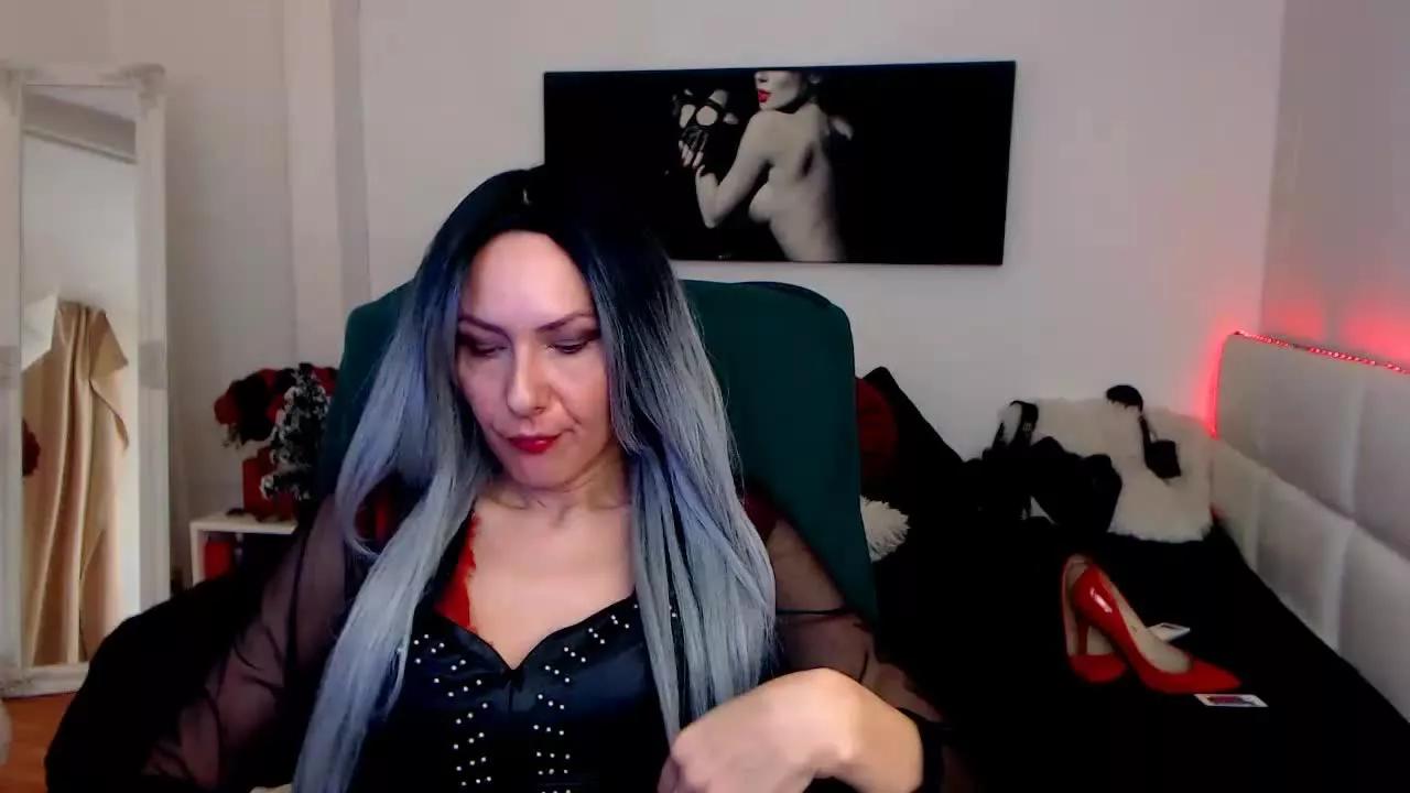 MistressEvelyn on Streamray 