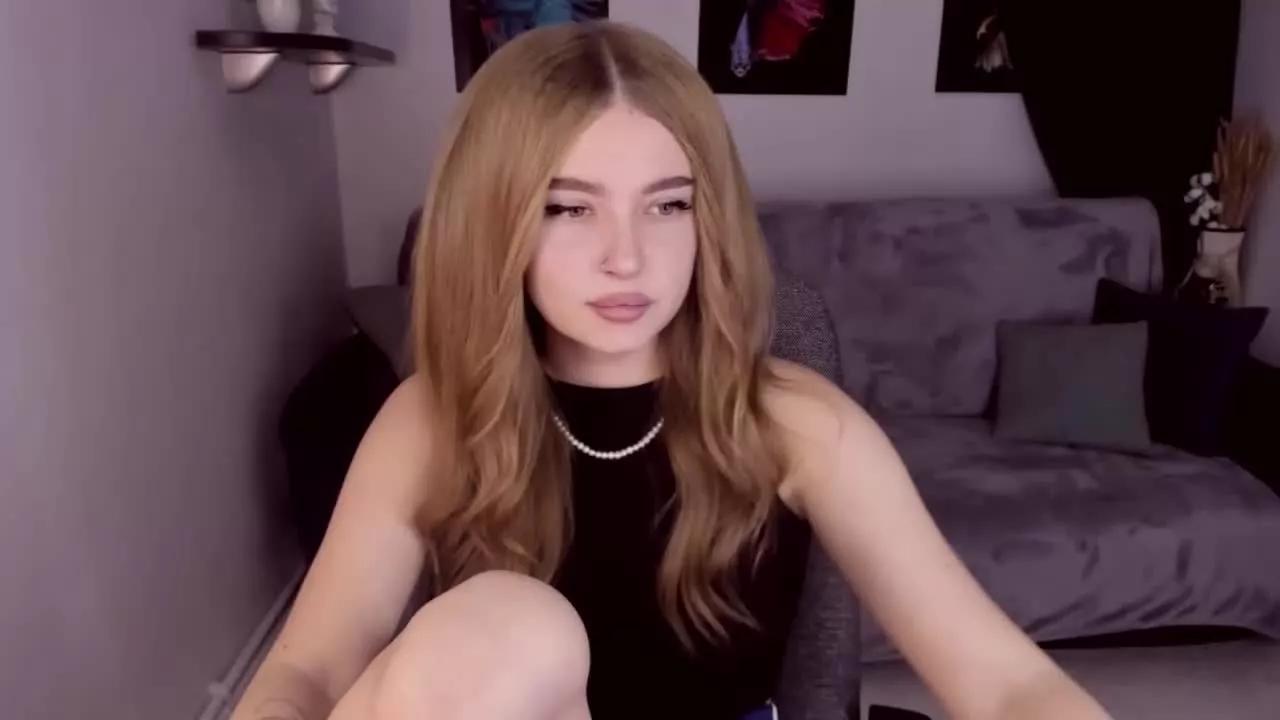 ViolettaNice on Streamray 