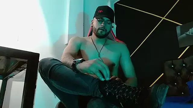 sir_lux_ on StripChat 